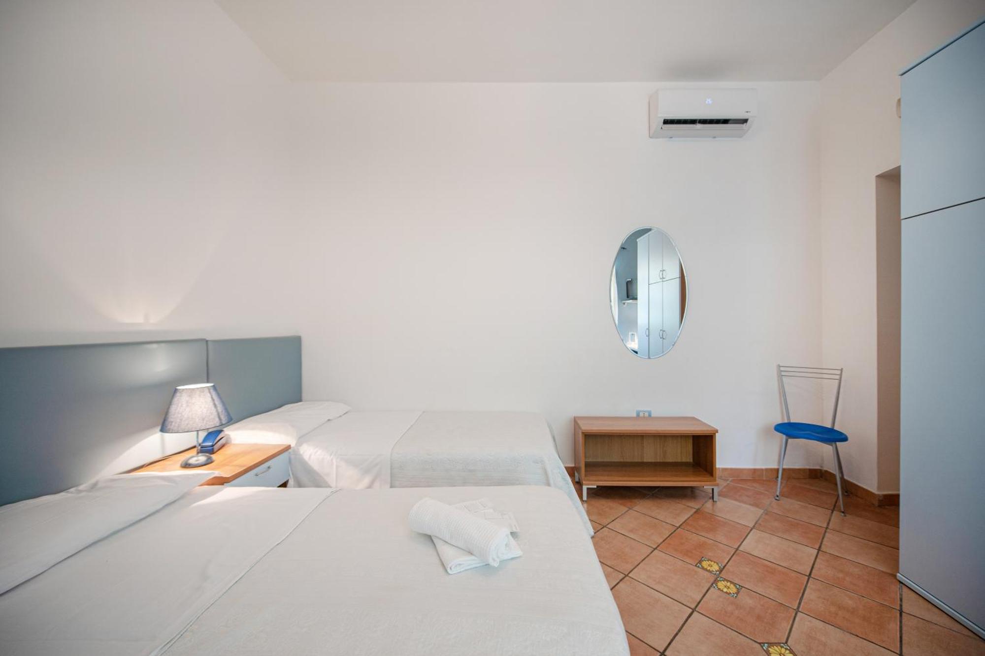 Hotel Solcalante Procida Exterior foto