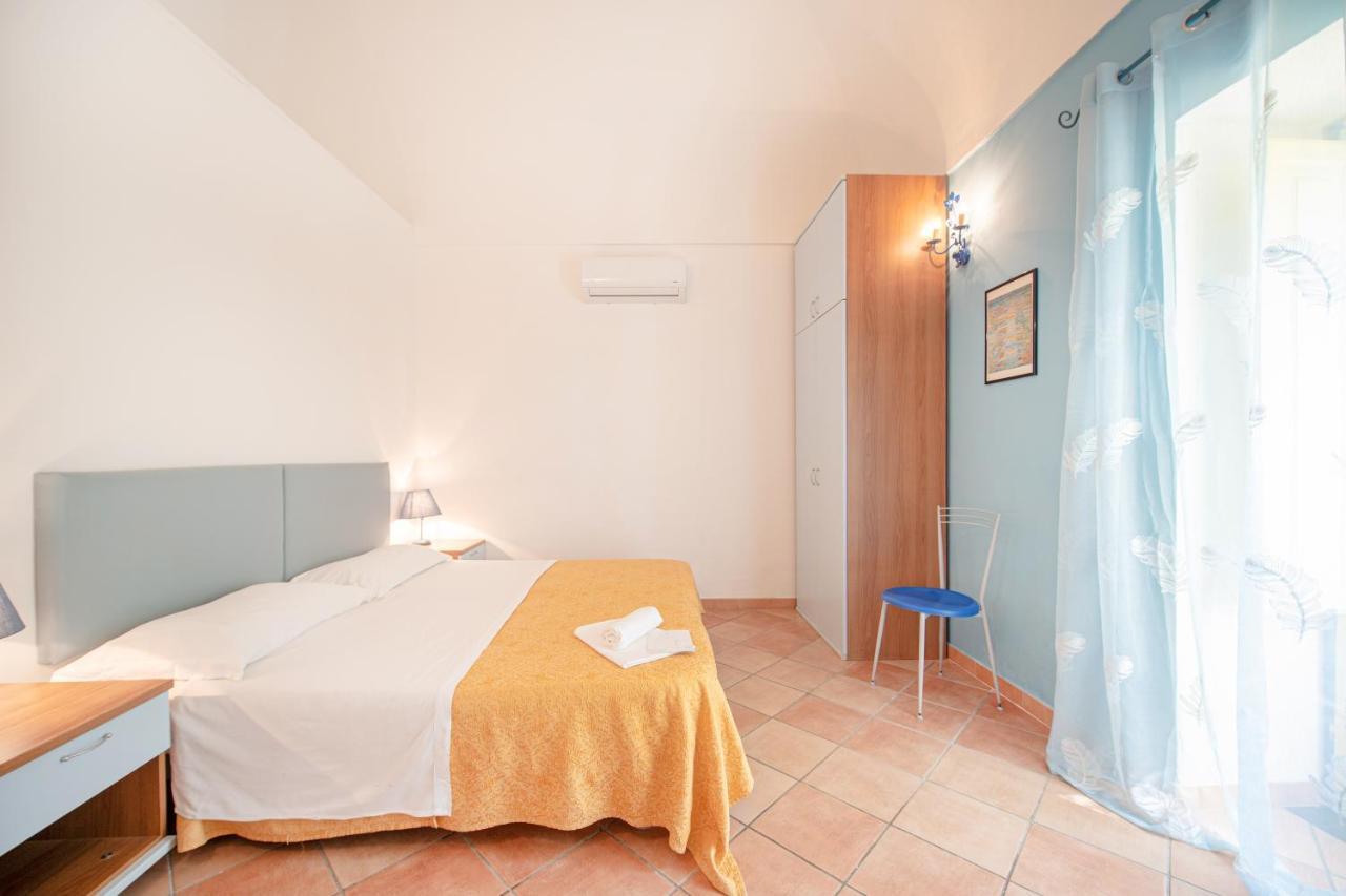 Hotel Solcalante Procida Exterior foto